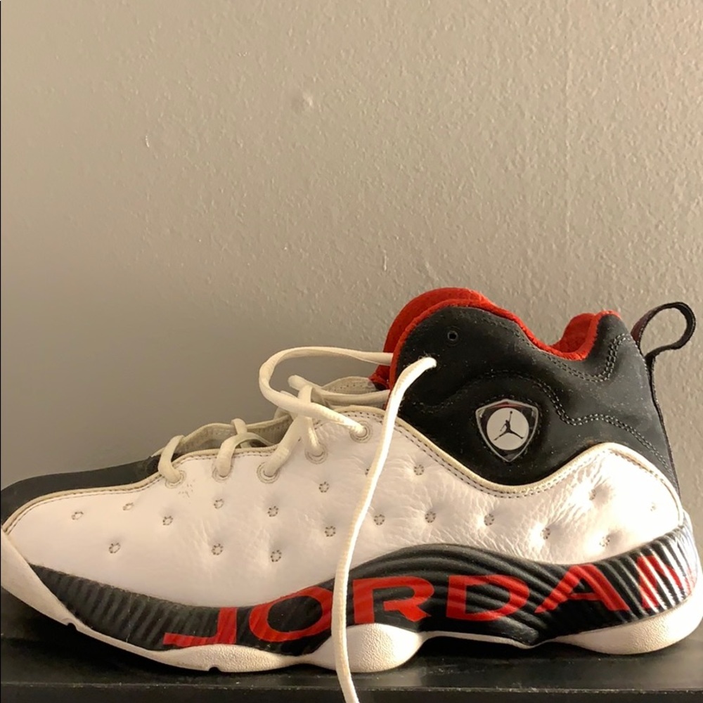 Air Jordan team2s